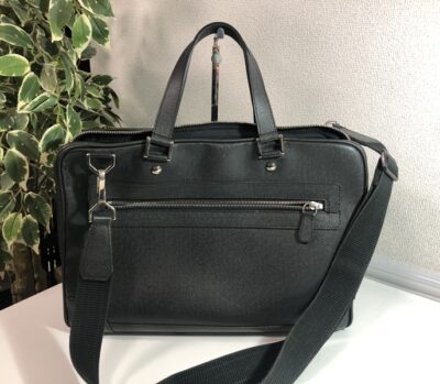 ルイヴィトン　タイガ　ブリーフバッグ　をお買取りさせていただきました！