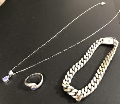 PT900ちぎれネックレス、リング、SV925ブレスレット　をまとめてお買取りさせていただきました！
