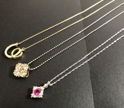 ルビー・メレダイヤ＋K18WGネックレスほかK18ネックレス、まとめて3点をお買取りさせていただきました！