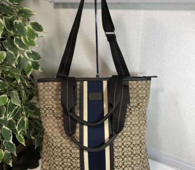 コーチ　ミニシグネチャー2WAYトートバッグ　をお買取りさせていただきました！