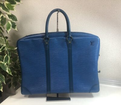 ルイヴィトン　エピ　ブリーフバッグ　ポルトドキュマン ヴォワヤージュ　をお買取りさせていただきました！
