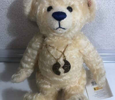 シュタイフ　2003限定白タグ　テディベア　付属品完備　をお買取りさせていただきました！