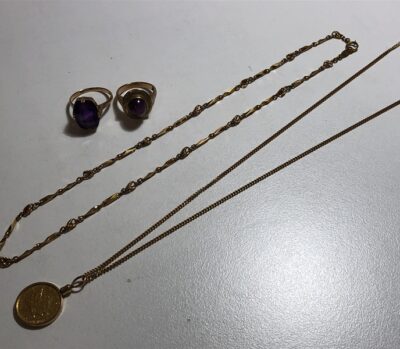 メイプルリーフ金貨K18ネックレス、K18ネックレス・リングx２　をまとめてお買取りさせていただきました！