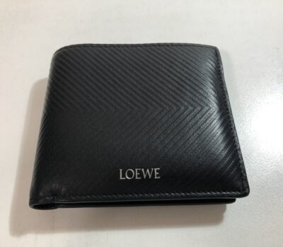 ロエベ　バイフォールドウォレット　2つ折り財布　をお買取りさせていただきました！
