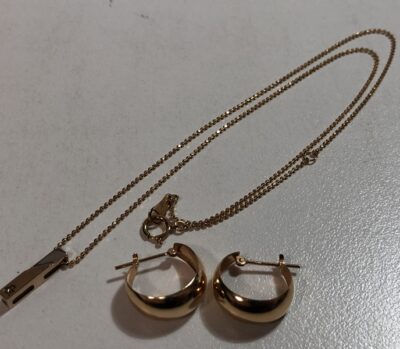 K18ネックレス、K18ピアス　をまとめてお買取りさせていただきました！