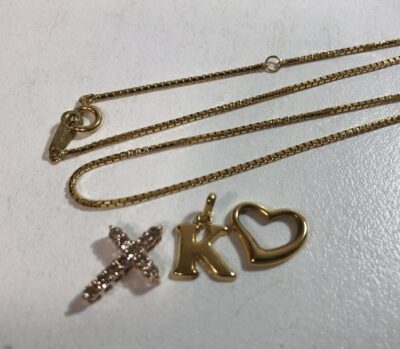 K18ネックレス・ペンダントトップｘ2、K10＋メレダイヤクロスペンダントトップ　をまとめてお買取りさせていただきました！