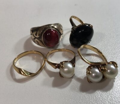パール+K18リングx2、色石+K18リング、K18リング、色石+K14リング をまとめてお買取りさせていただきました!