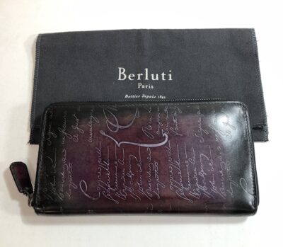 ベルルッティ イタウバ カリグラフィ・シルバーパティーヌ ラウンドファスナー長財布 をお買取りさせていただきました!