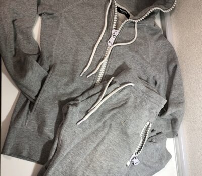 ウノピゥウノウグァーレトレリラックス　ジップアップパーカーセットアップ　をお買取りさせていただきました！