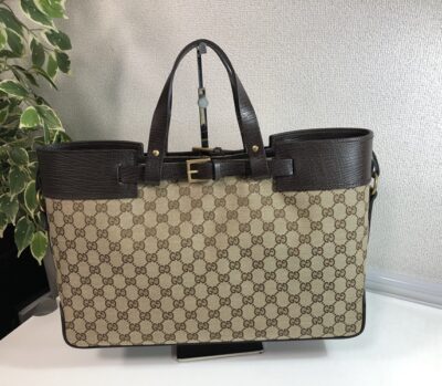 グッチ　GGキャンバストートバッグ　106251　ほぼ未使用極美品　をお買取りさせていただきました！