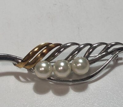 K18xPt900コンビ　パールブローチ　をお買取りさせていただきました！