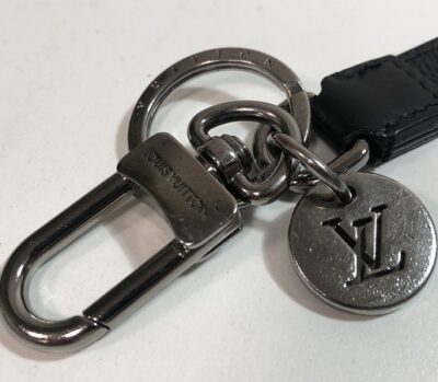 ルイヴィトン　キーホルダー・ドラゴンヌ　モノグラムエクリプス　M61950　をお買取りさせていただきました！