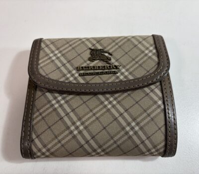バーバリーブルーレーベル　がま口二つ折り財布　をお買取りさせていただきました！