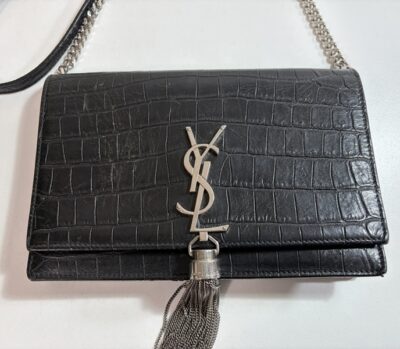サンローラン　クロコ型押し　ケイトタッセルチェーンウォレット　をお買取りさせていただきました！