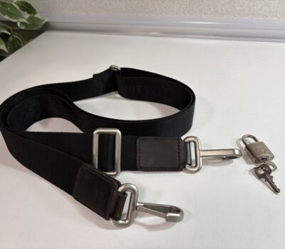 ルイヴィトン　ダミエバッグ用ショルダーベルト、カデナ（南京錠）　をまとめてお買取りさせていただきました！