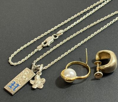 SV925ネックレス、イヤリング（片方）、ピアス（片方）　計3点　をまとめてお買取りさせていただきました！